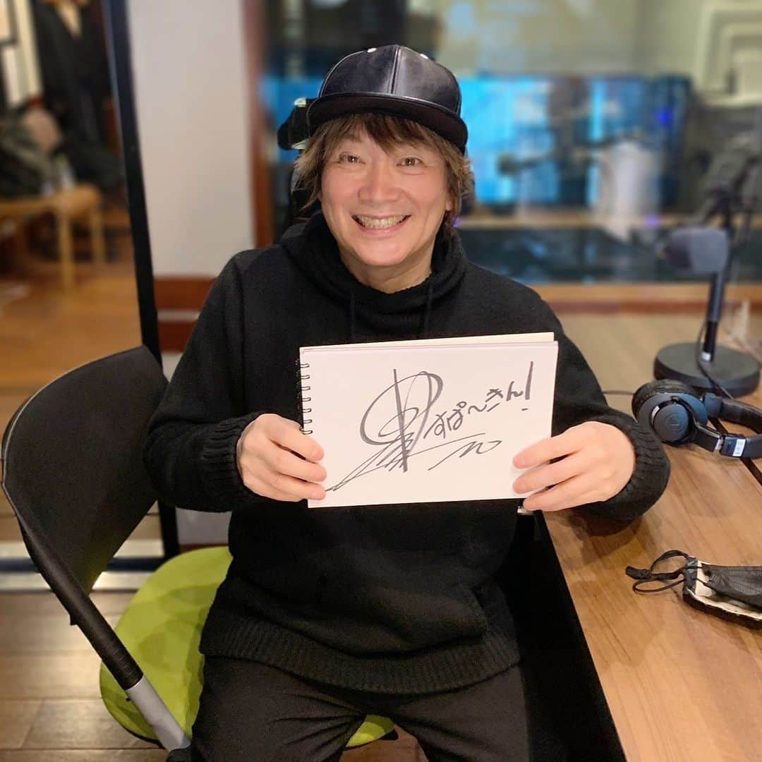 坂本美雨のディア・フレンズさんのインスタグラム写真 - (坂本美雨のディア・フレンズInstagram)「3/1（月）#ディアフレンズ ﻿ ゲストは・・・﻿ #アニソン界 のプリンス！#影山ヒロノブ さんを﻿ お迎えします。﻿ @kage_jampro﻿ ﻿ 2000年に結成された影山さんのプロジェクト JAM Project  の20周年を記念した﻿ ドキュメンタリー映画🎬﻿ 『GET OVER-JAM Project THE MOVIE-』のことや、﻿ 16才でデビューして音楽活動44年！﻿ とにかくたくさんのアニメ主題歌を担当 されて﻿いる﻿影山さんに「#アニソン 」の変化についても﻿ 聞いちゃいます。﻿ ﻿ 【#森永乳業 #CafeTlk】﻿ 影山さんご自身の好きなところは！？﻿ ﻿  #レイジー﻿ #電撃戦隊チェンジマン﻿ #ドラゴンボールZ﻿ #聖闘士星矢﻿ #セイントセイヤ﻿ #遠藤正明﻿ #きただにひろし﻿ #奥井雅美﻿ #福山芳樹﻿ #jamproject  #GETOVER﻿ #JAMProjectTHEMOVIE﻿ #坂本美雨 #MiuSakamoto﻿ @miu_sakamoto﻿ #ディアフレンズ﻿ #tokyofm #JFN﻿ #今日のひとこと #全国38局ネット﻿ #radiko #radikoタイムフリー﻿ @tokyofm_official」3月1日 2時18分 - dearfriends80