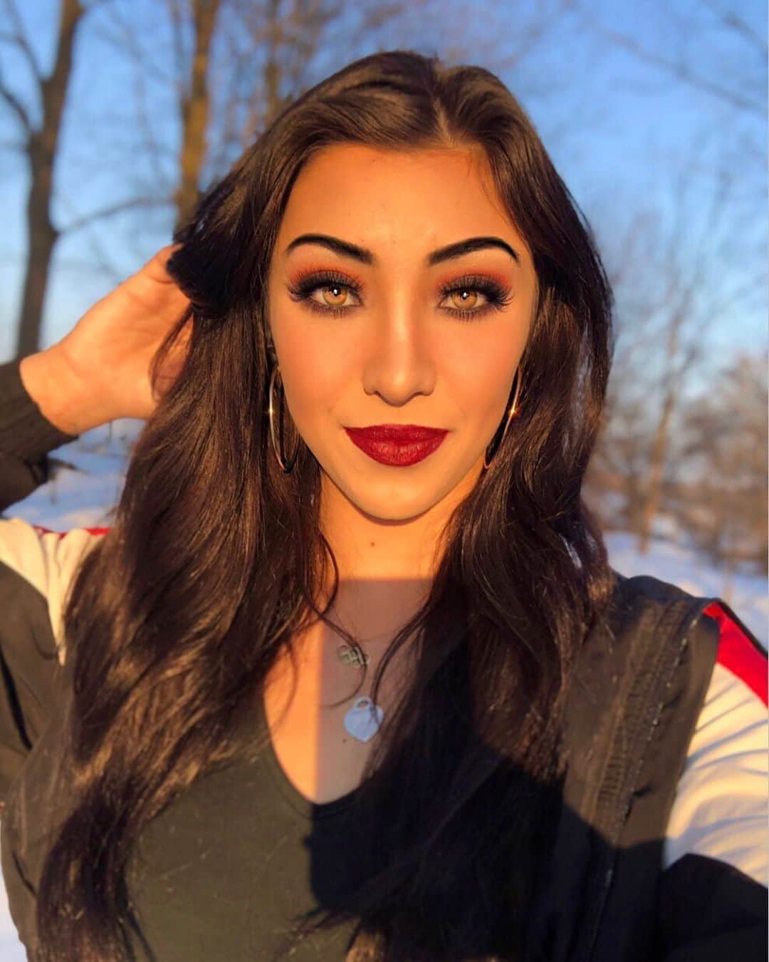 ガブリエル・デールマンのインスタグラム：「Eye of the tiger 🐅  #goldenhour」