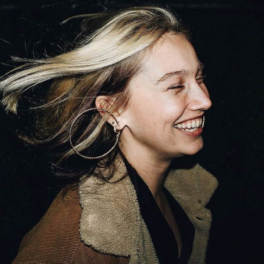 ケイリン・ルッソのインスタグラム：「The bigger the hoop the bigger the personality」