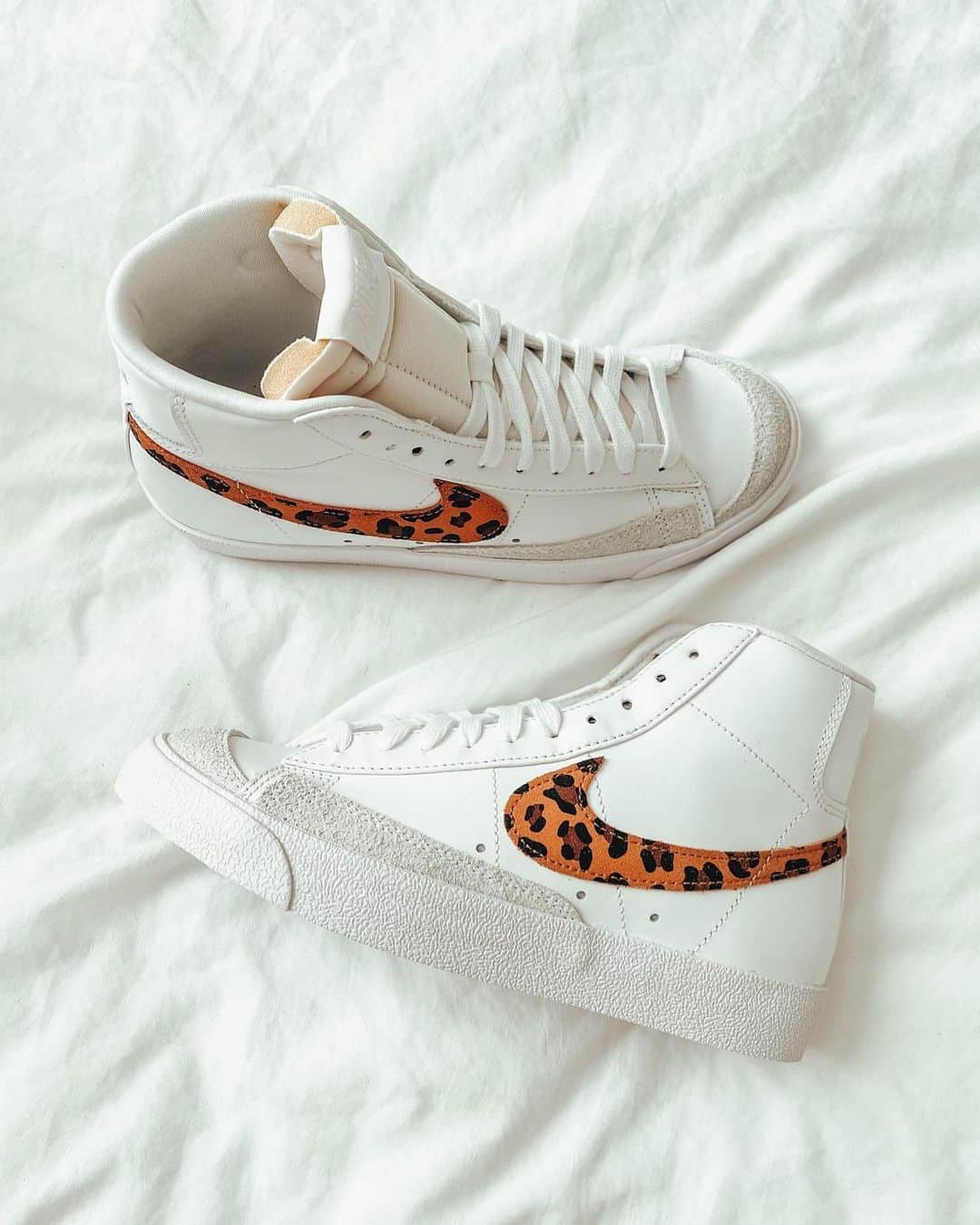 Nordstromのインスタグラム：「Need some fresh kicks for all your fits this season? We’ve got you covered. Tap to shop this pair or head over to Stories for all the hot-right-now styles to add to your shoe rotation.   📸: @lovelysilvia」