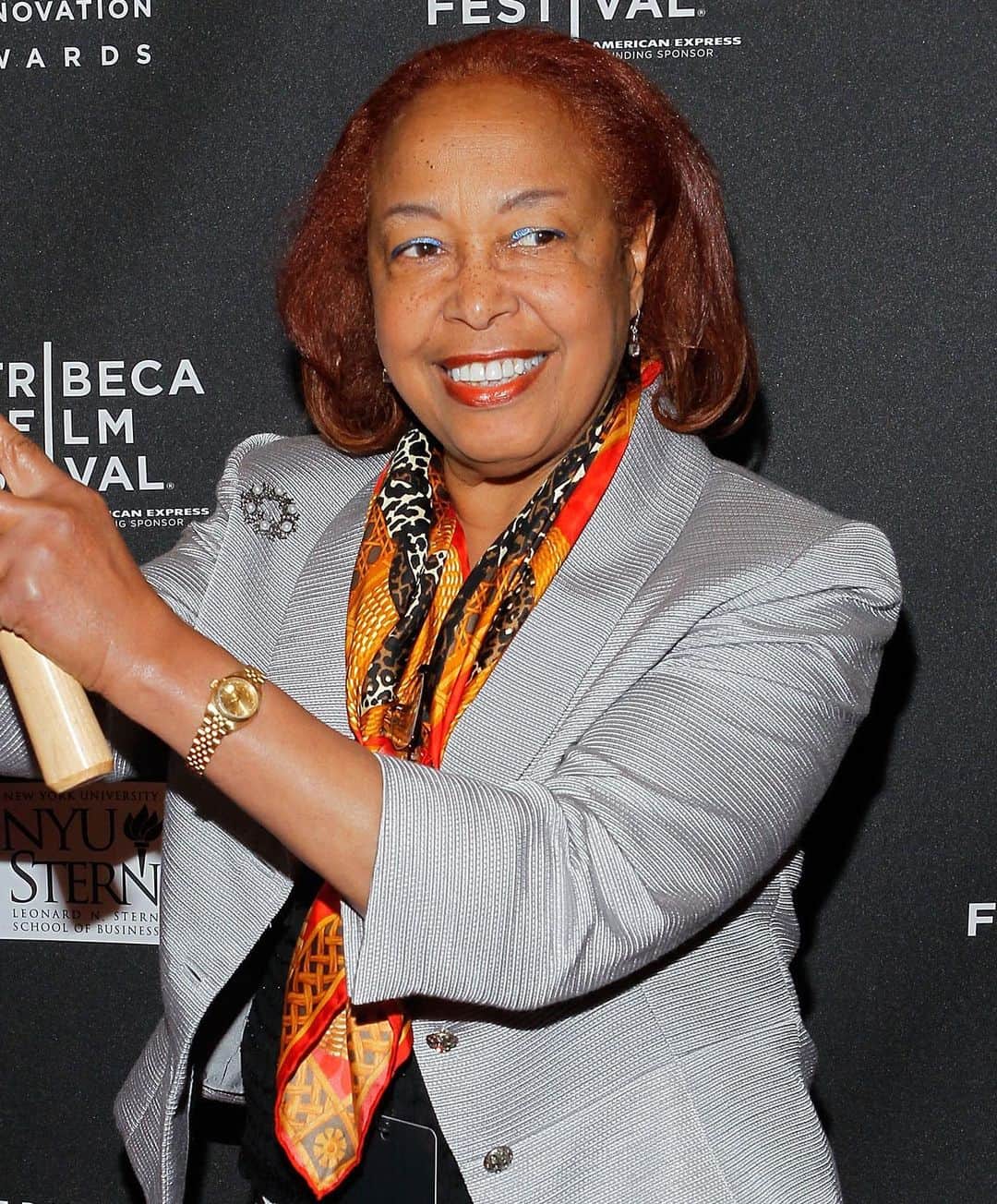 マーサ・スチュワートさんのインスタグラム写真 - (マーサ・スチュワートInstagram)「In honor of #blackhistorymonth, we’re spotlighting Dr. Patricia Bath, who made history as the first African American to complete an ophthalmology residency in 1973. She also became the first African American female doctor to earn a medical patent in 1988 after her creation of the Laserphaco Probe for cataract treatments. • Dr. Bath was born in 1942 in Harlem, New York, and she developed a fascination for the world of medicine at an early age. The scholar earned a spot at a cancer research workshop with the National Science Foundation when she was 16. She graduated from high school in two years and went on to Hunter College to receive her bachelor’s degree and Howard University’s School of Medicine to earn her medical degree. During her residency in ophthalmology at Columbia University, she noticed that Black patients had higher rates of blindness and glaucoma. It became her mission to create more treatment opportunities for African Americans through community ophthalmology, which offered primary care to underserved populations, and future treatments through her Laserphaco Probe invention. . She later moved to California and became the first female ophthalmology faculty member in the Jules Stein Eye Institute at UCLA. Dr. Bath also co-created the American Institute for the Prevention of Blindness, founded on the principle that "eyesight is a basic human right." Thanks to her innovations and stance in the field, she has made eye care more accessible for all.」3月1日 5時31分 - marthastewart