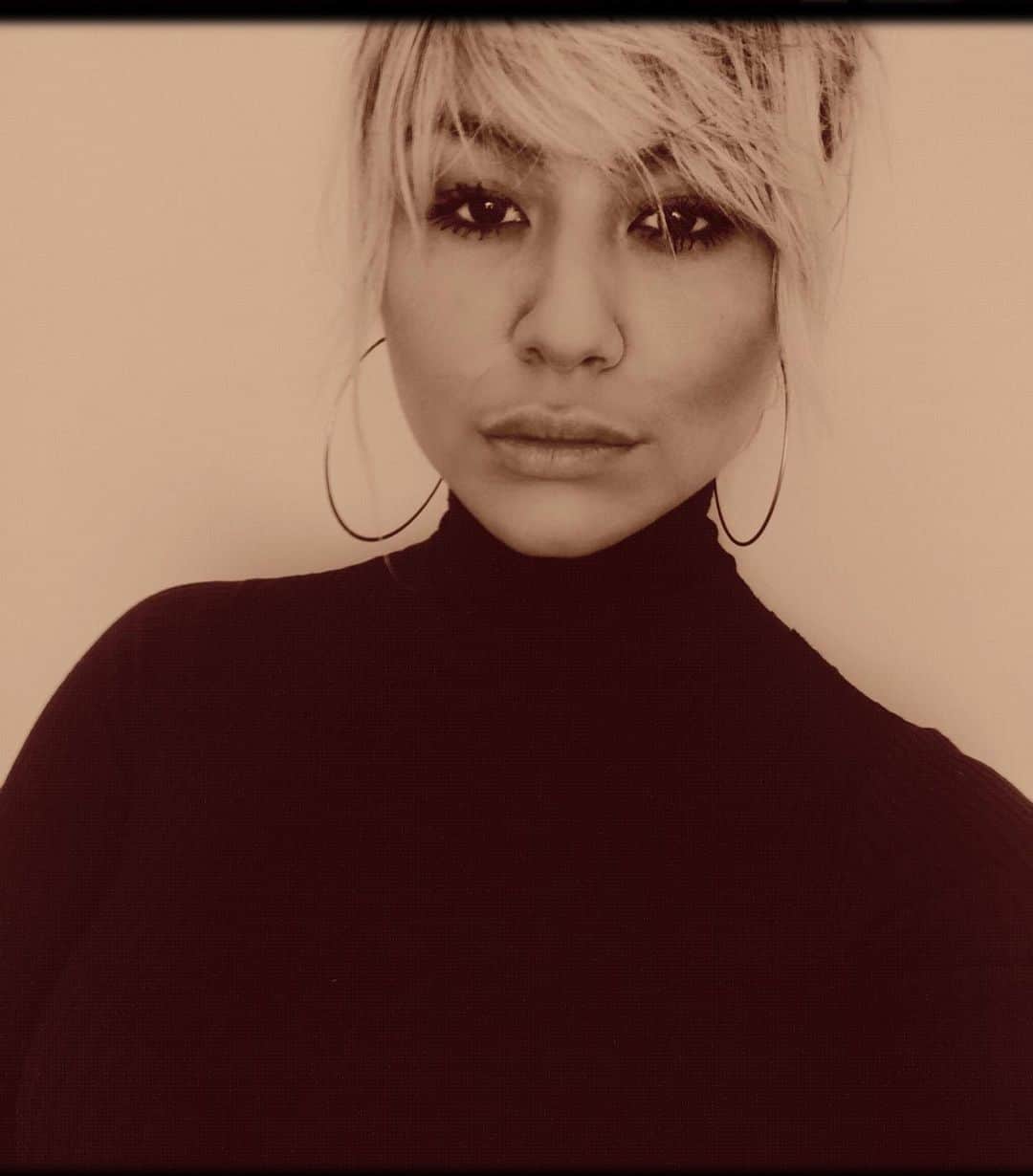 Mali-Koa Hoodのインスタグラム：「B-roll keeping me going xxxxx hope you all have a wonderful week ahead」