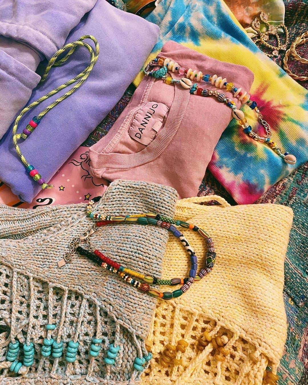 ダニジョーのインスタグラム：「These are a few of our favorite things 💕 New arrivals coming this week 😍」