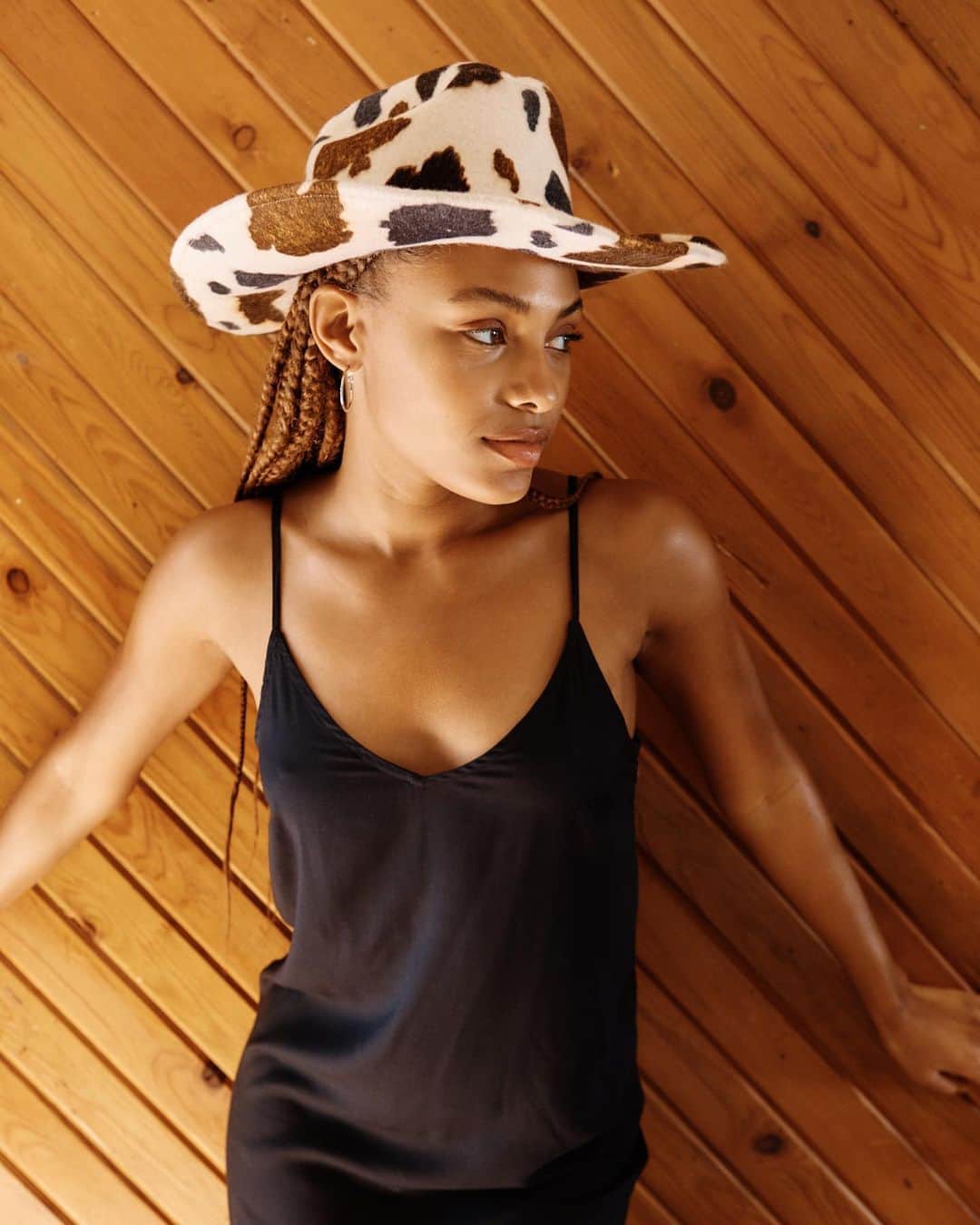 ブリクストンのインスタグラム：「The look without the rodeo.    New arrivals — the Ranchero Cowboy hat.」