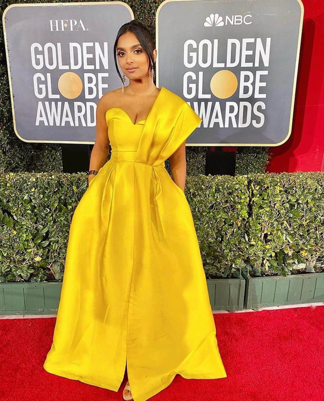 サッチン+バビのインスタグラム：「In honor of the @goldenglobes tonight, we are throwing it back to when the beautiful @deepica wore our Clara gown to last year’s Golden Globes ✨ #goldenglobes • repost from @deepica」