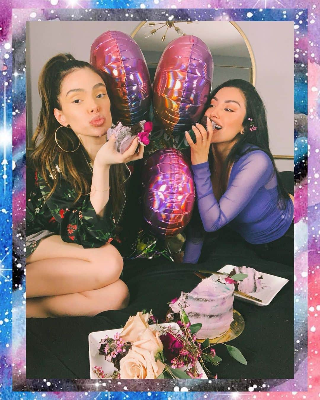 アナベル・アコスタさんのインスタグラム写真 - (アナベル・アコスタInstagram)「Surround urself with people who are more excited about ur b-day than u are 🤗 We had a girls night cake party at midnight in my room👯‍♀️  Still drooling 🤤  My beautiful friend and vegan chef @epicveganla gifted me this Chocolate Bliss birthday cake. Vegan. Gluten free & sugar free. Made with all organic ingredients. Including pure cacao powder. Frosting isn’t sugar free but who cares when the whole cake is. Swipe left🙌 @zuleykasilver 🎂🦄🎂」3月1日 7時43分 - anabelleacosta1