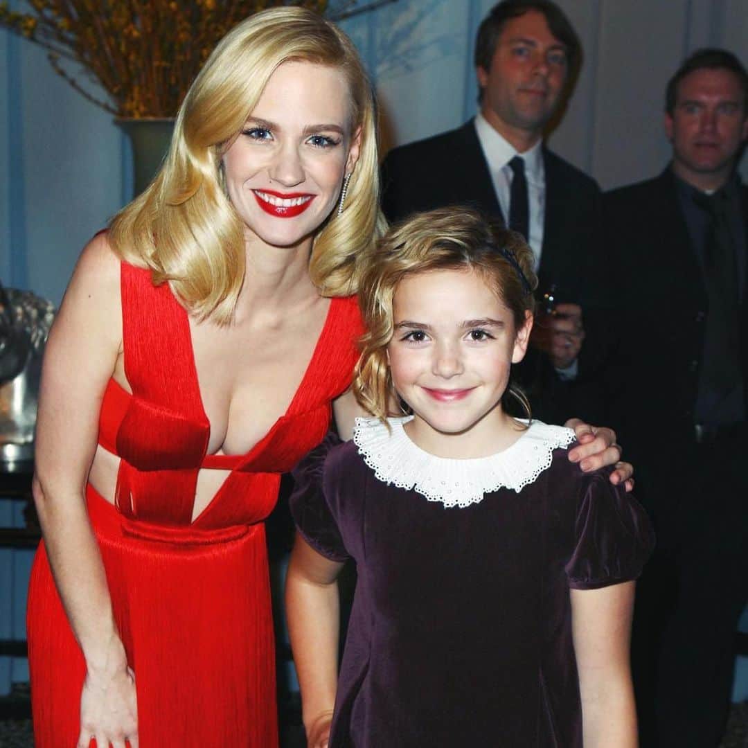 キーナン・シプカのインスタグラム：「hey @januaryjones I heard we’re putting on our Golden Globes looks from 10 years ago」