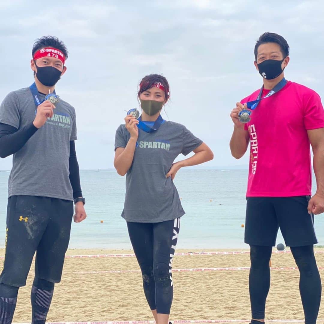 mizuのインスタグラム：「🏅🏅🏅  コロナ対策徹底されたレースもと 素晴らしい環境、会場設備、スタッフのご尽力に心から感謝申し上げます🙏 @spartanracejp   会場でお会いできたレーサーの みなさんおつかれさまでした😆 投稿でまた次回のレースに向けて闘志を燃やしている様子を拝見していると、私も立ち止まってるわけにはいかない🔥🔥🔥  やるからには上を目指して 日々努力です🤨  まだ次のレースは発表されてませんが、5月ドイツ村あたりかなと 予想してます🤨  #スパルタンレース #spartanrace  #run #race」