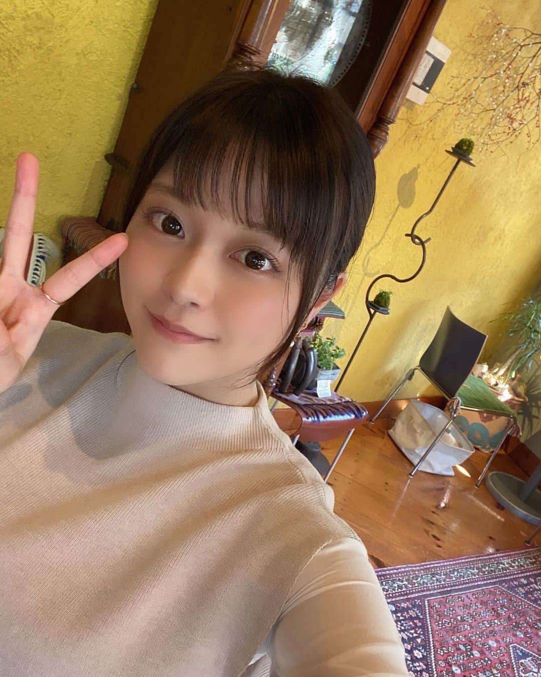 奏音かのんさんのインスタグラム写真 - (奏音かのんInstagram)「4つめは動画だよ✌🏻✌🏻✌🏻Twitterの方が更新頻度高くて色々載せてるのでぜひみてね〜〜〜」3月1日 20時37分 - kanon__kanade