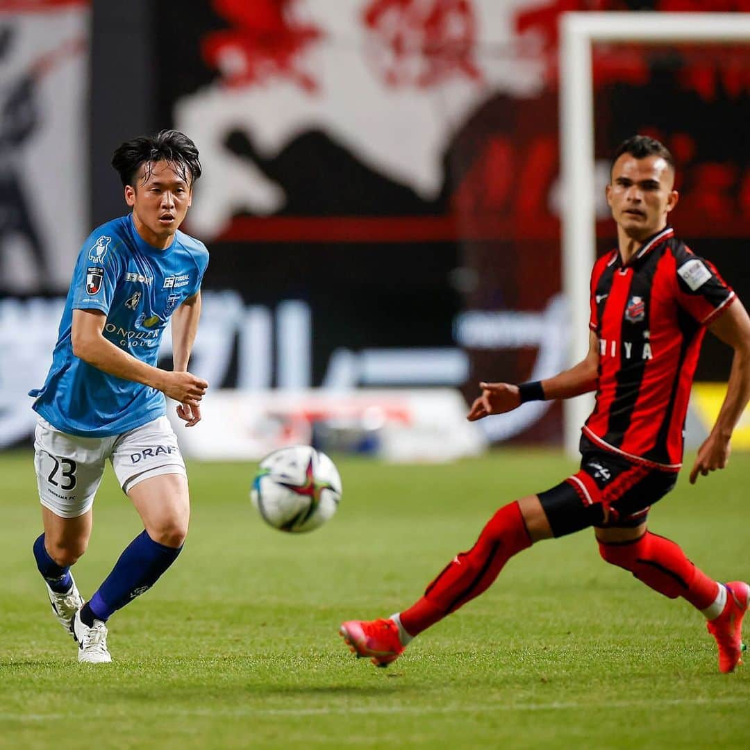 横浜FCさんのインスタグラム写真 - (横浜FCInstagram)「- 2021/2/27 vs CONSADOLE SAPPORO - #yokohamafc #横浜FC #RECORDTHEBLUE #JLEAGUE #Jリーグ」3月1日 19時19分 - yokohamafc_official