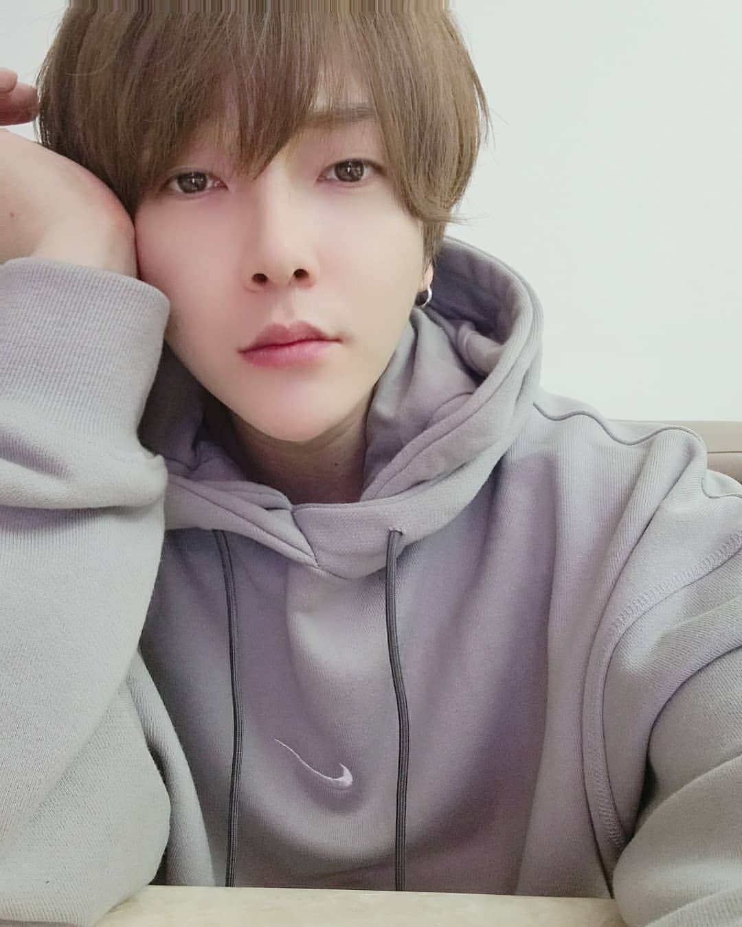 のインスタグラム：「멍때리기.. 눈이너무내리네..ㅜ 韓国は、大雪、、 また、明日から始まる！ 集中！忍耐！頑張るぞ！」