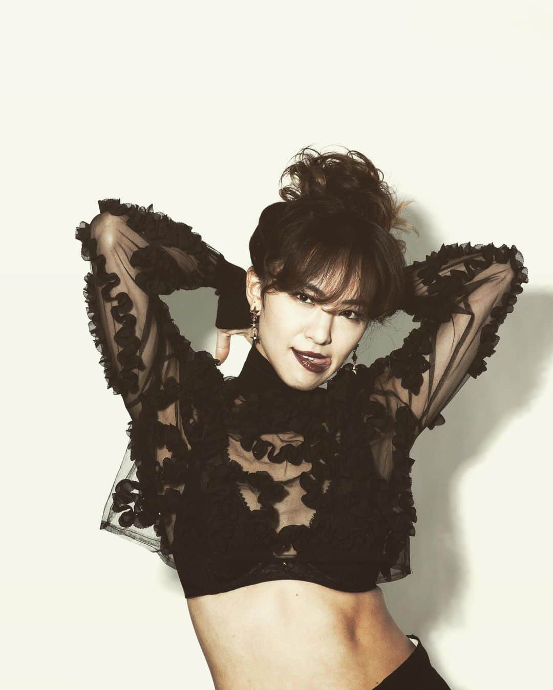 西内ひろさんのインスタグラム写真 - (西内ひろInstagram)「3月1日🎎 月曜日。気持ち良いスタート☀️  📸　@chiaki_oshima_works  💄　@mayu_hmhm  #fashion  #style #italy  #coat #spring  #cool #beautiful #beauty  #80s  #japan #japaneasewoman  #ファッション  #春ファッション」3月1日 19時53分 - 0214hiro