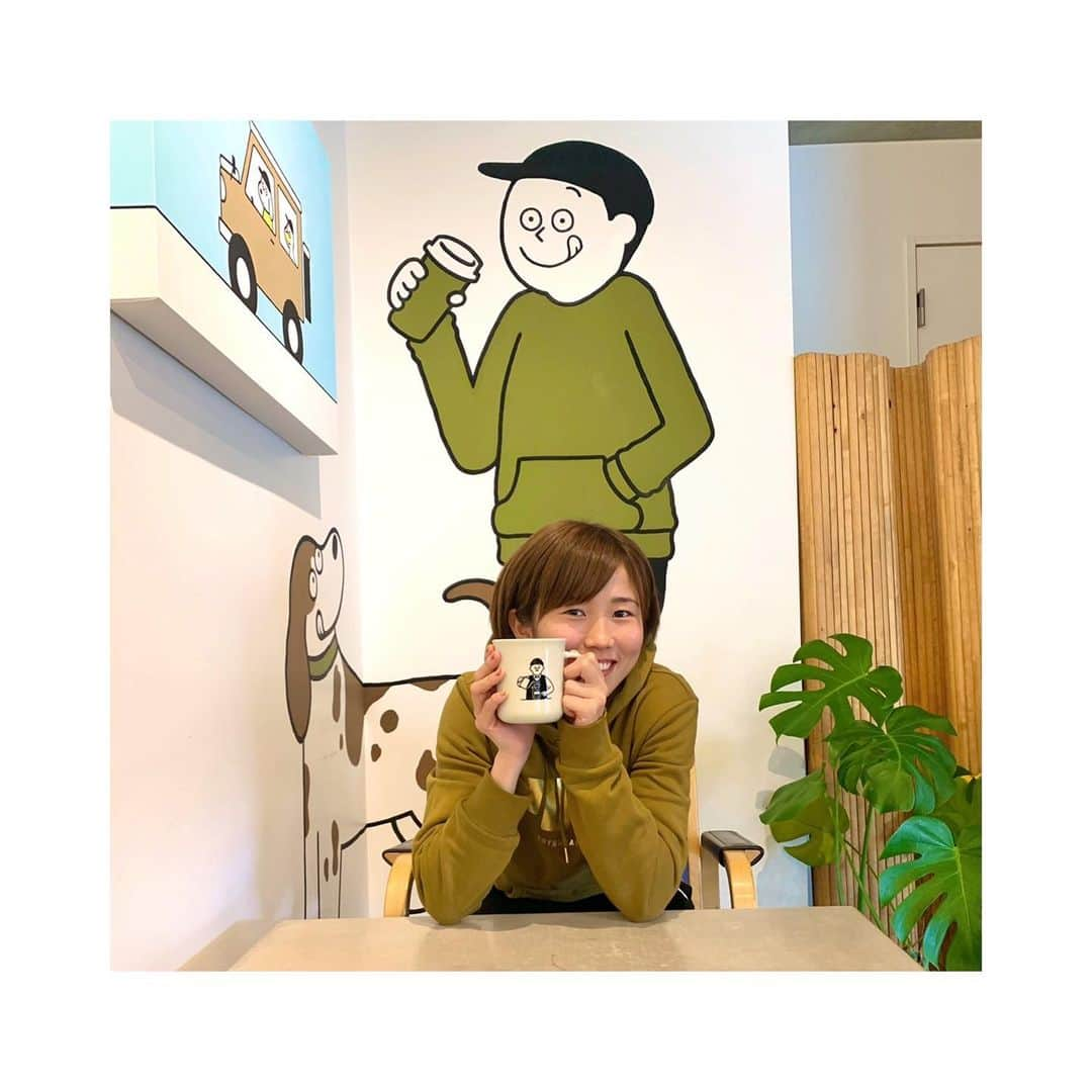 八坂芽依さんのインスタグラム写真 - (八坂芽依Instagram)「. 長野でたくさんカフェ☕️巡ろう〜 というわけで、早速オフにカフェ巡りしました！！ 早くマスク取れる生活したいですね。 撮影の時だけマスク撮るのやだね 化粧も崩れるし(女子力見せつけてみた🤣) . 店内もすごくおしゃれで🥰 味も抜群においしかった〜 カフェラテだけど〜笑 @foretcoffee  #長野カフェ巡り #良いオフ #オフはのんびり  #長野パルセイロレディース」3月1日 20時15分 - yasakamei_28