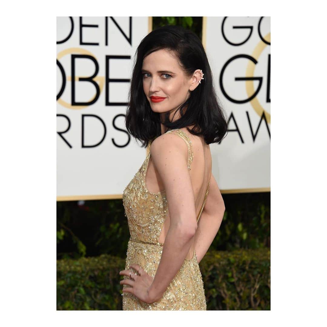 のインスタグラム：「Throwback to @goldenglobes 2016  Photo by Getty Images」