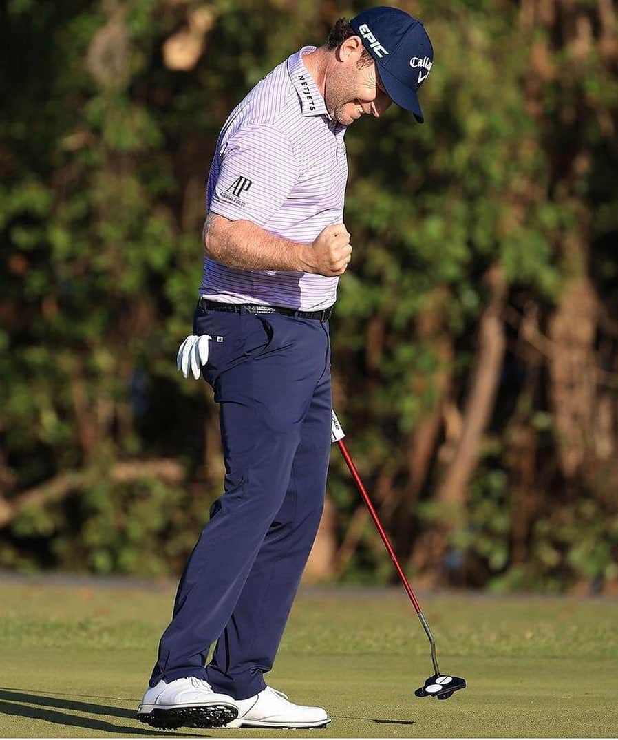のインスタグラム：「PGAツアー＠PuertoRicoOpne で優勝したブランデン・グレースが使用していたパターは、２-BALL TENパター。 お馴染みの2‐BALLアライメントが、進化したTENの形状と融合して生まれた新しいパターで、ジョン・ラームも使用しています。早くもブレンダンの勝利で、その性能を実証。このパター注目です！ @bgrace20 ＃odysseyputter #オデッセイパター #1putteringolf #2ballten#putter #パター#teamcallaway」