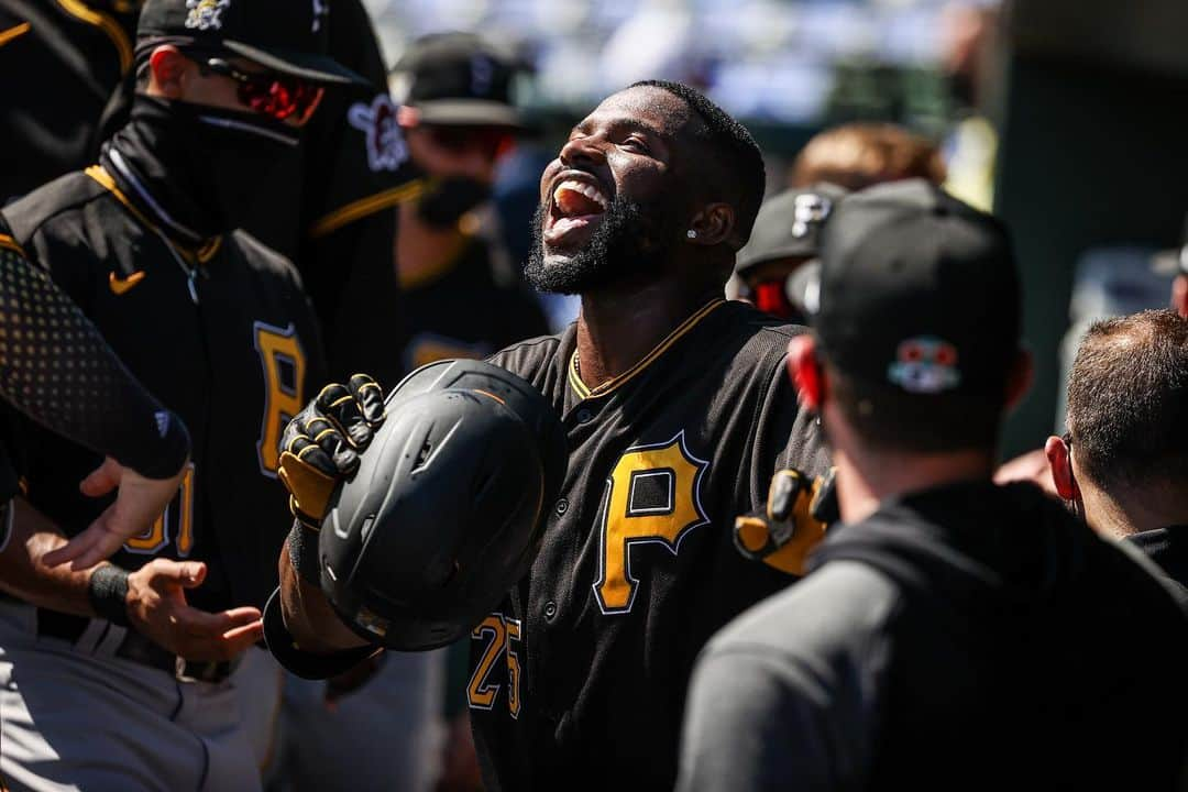 ピッツバーグ・パイレーツのインスタグラム：「Baseball’s fun! #LetsGoBucs」