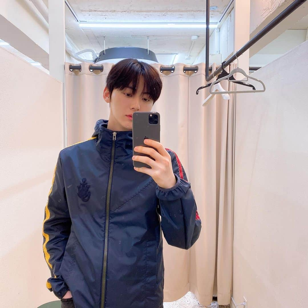 ミンヒョン さんのインスタグラム写真 - (ミンヒョン Instagram)「⛵️⚓️ @moncler @jonathan.anderson  #ad」3月1日 12時22分 - optimushwang