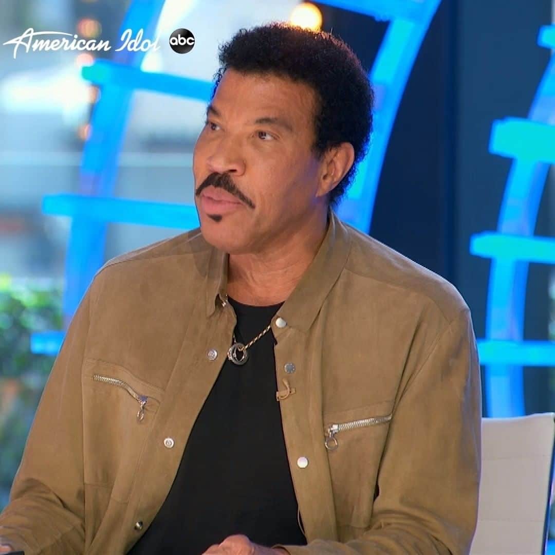 ライオネル・リッチーのインスタグラム：「Buckle up, West Coast! @sylvester.richie here to remind you that @americanidol is ON!」