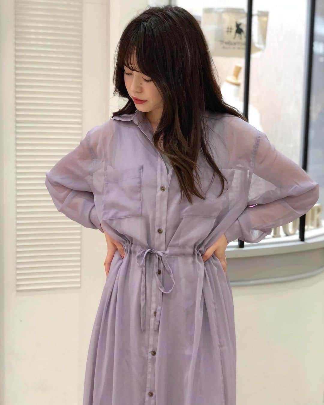 新谷美奈のインスタグラム：「.﻿ ﻿ この春押さえたい“ライラック”💜﻿ 優しく柔らかく、どこか儚さも漂う。﻿ そんなライラックは﻿ シアー素材で取り入れて﻿ センシュアルなムードを楽しみたい🤍﻿ ﻿ シャツの色をさらに引き立てる﻿ くすみカラーのインナーワンピース。﻿ ここまでちゃんとこだわるのがさすがだなー🥺﻿ 肌と、インナーと、シャツと…﻿ 重なりゆく色まで﻿ 計算し尽くされた一枚です😌﻿ ﻿ Nina mew﻿ one-piece ¥27,000+tax﻿ (インナーワンピースとセットです)﻿ ﻿ @ninamew_official#Ninamew#ニーナミュウ#セレクトショップ#selectshop」
