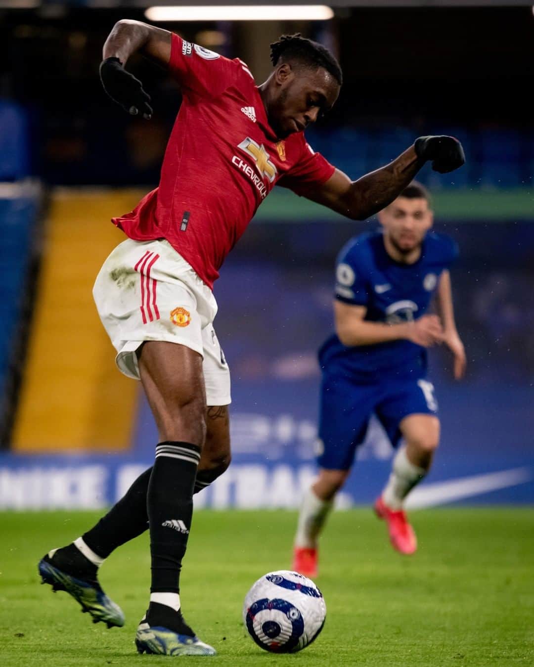 マンチェスター・ユナイテッドさんのインスタグラム写真 - (マンチェスター・ユナイテッドInstagram)「Solid performances all over the park from our Reds at the back ⛔  #MUFC #ManUtd」3月1日 14時05分 - manchesterunited