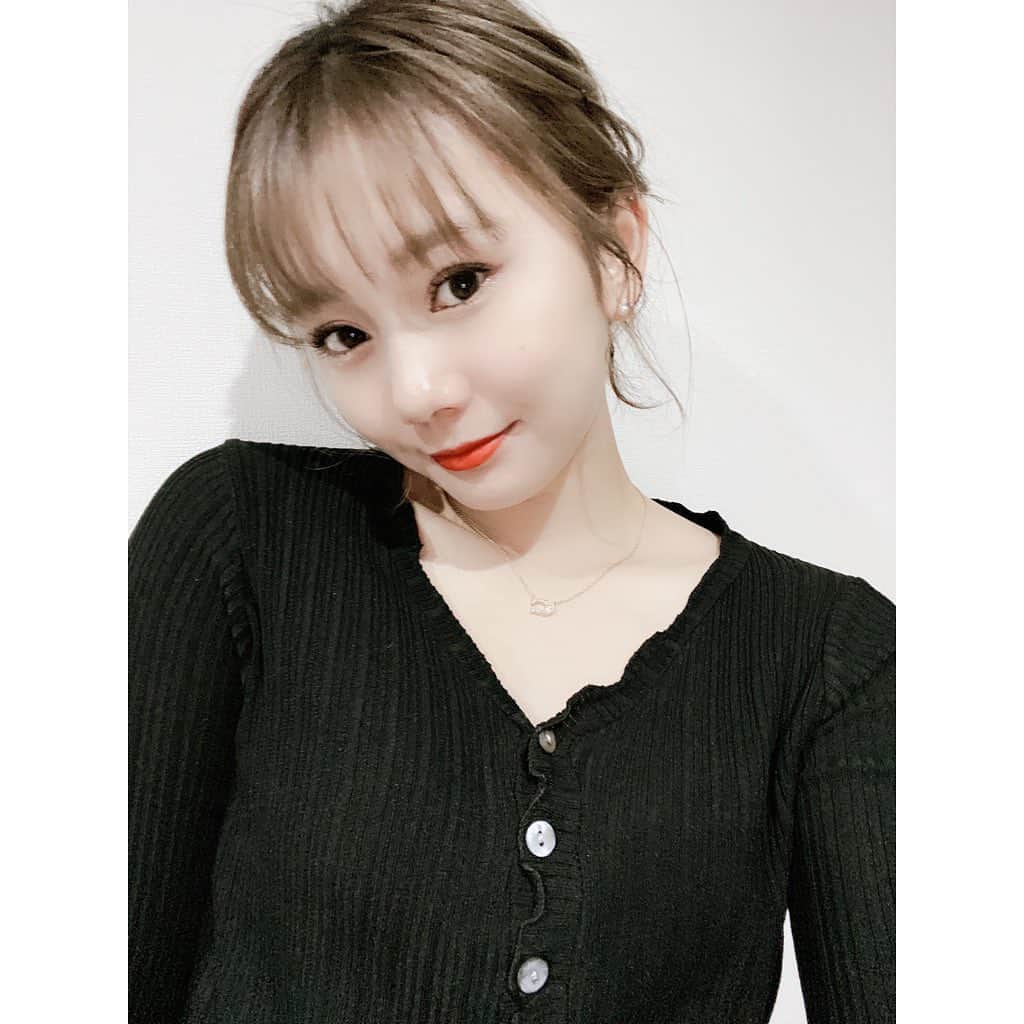 のインスタグラム：「* 衣装に合わせて、髪型もまとめてもらいました💐メイクさんに感謝です🥺✨  #ヘアアレンジ #ヘアスタイル #まとめ髪 #ボブ #ボブアレンジ #編み込み #hairstyle #hairarrange」
