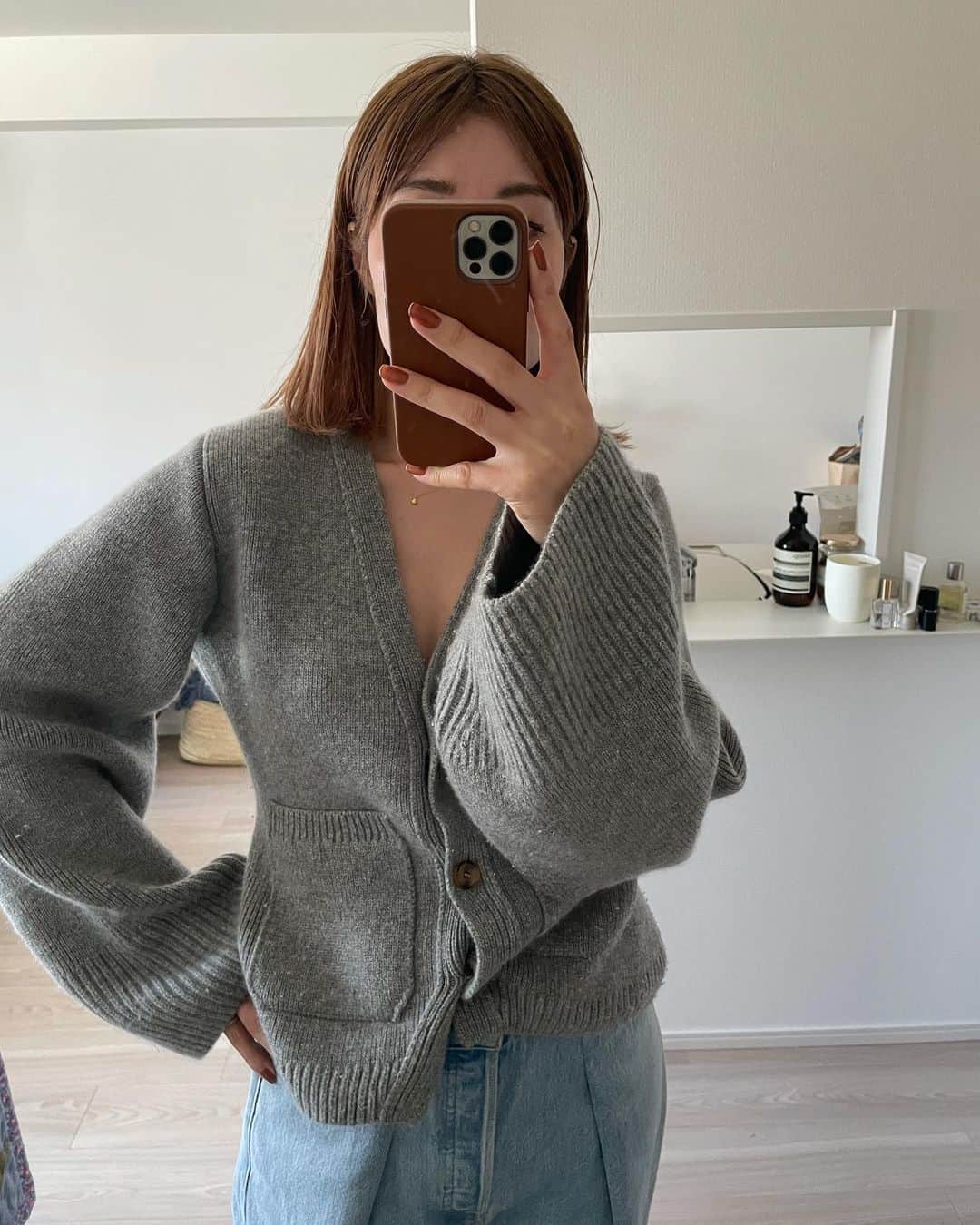 まつだみらいのインスタグラム：「最近の  nailはmeltです🧸🤎　@rihka_official」