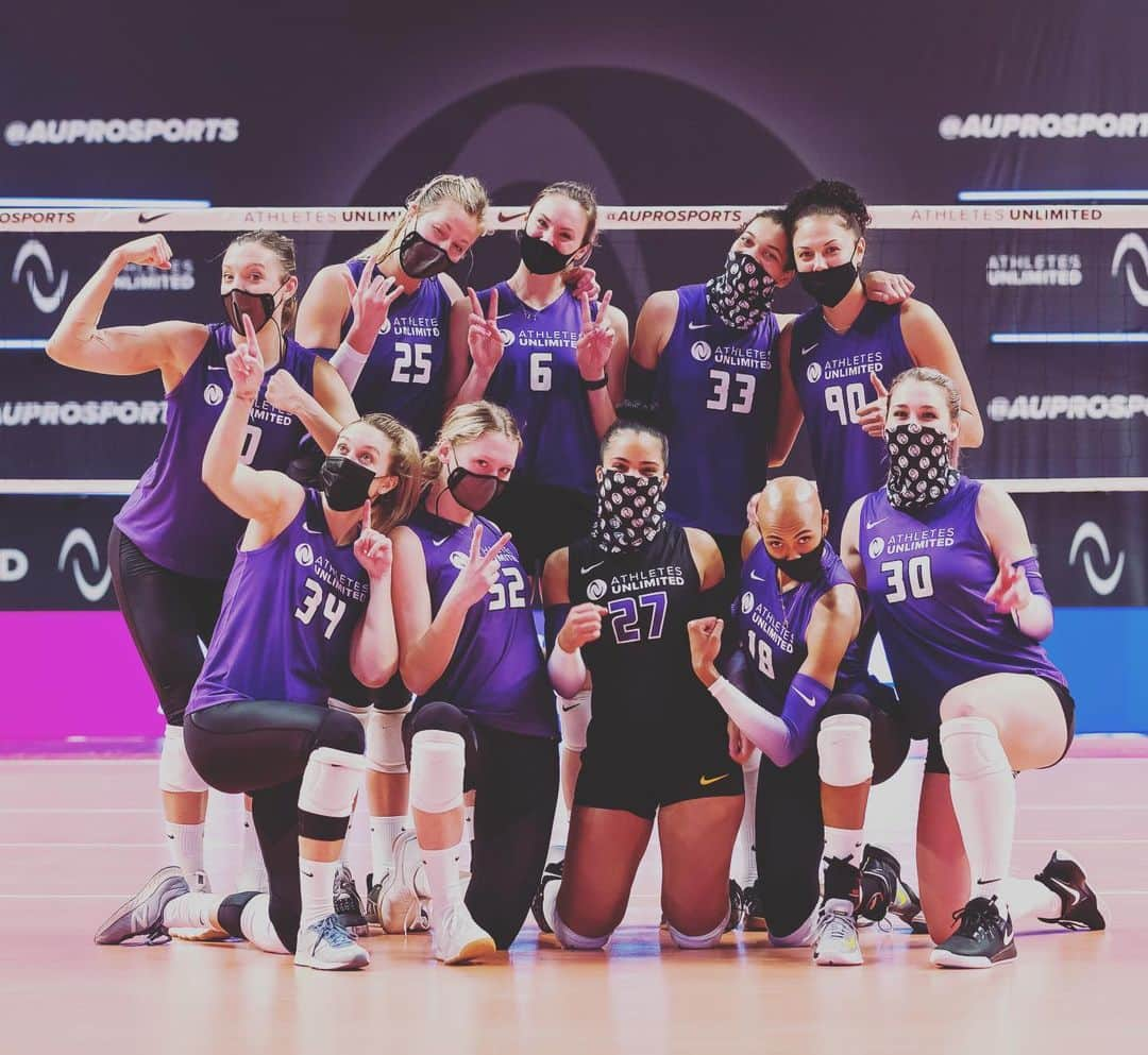 ジョーダン・ラーソンのインスタグラム：「Team Purp showing up in a big way, excited for another chance to compete #letsgetit #beunlimited 💜」