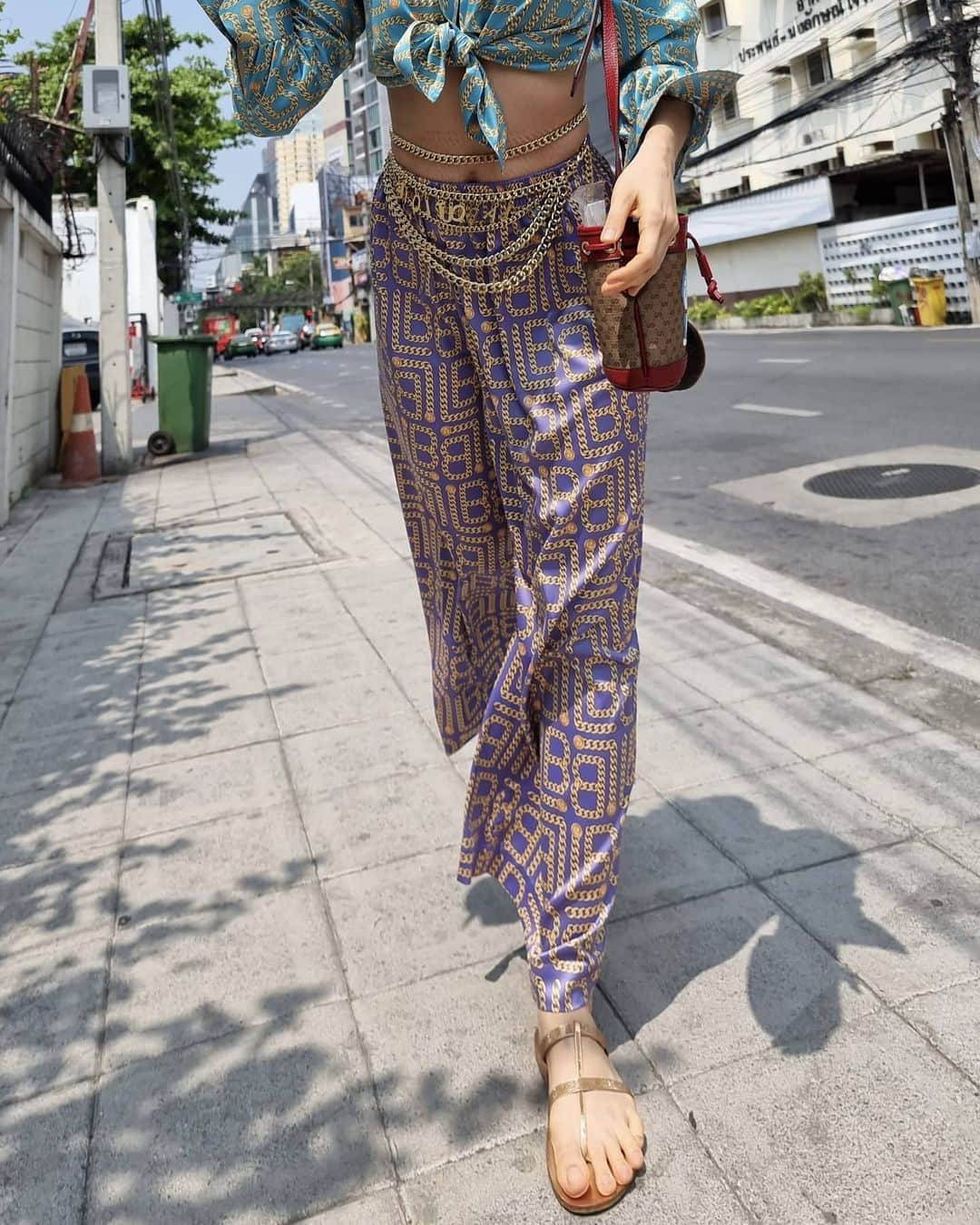 Araya Alberta Hargateさんのインスタグラム写真 - (Araya Alberta HargateInstagram)「Addison shirt and Alby pants in new colors!! #abbieverydamnday」3月1日 15時41分 - chomismaterialgirl