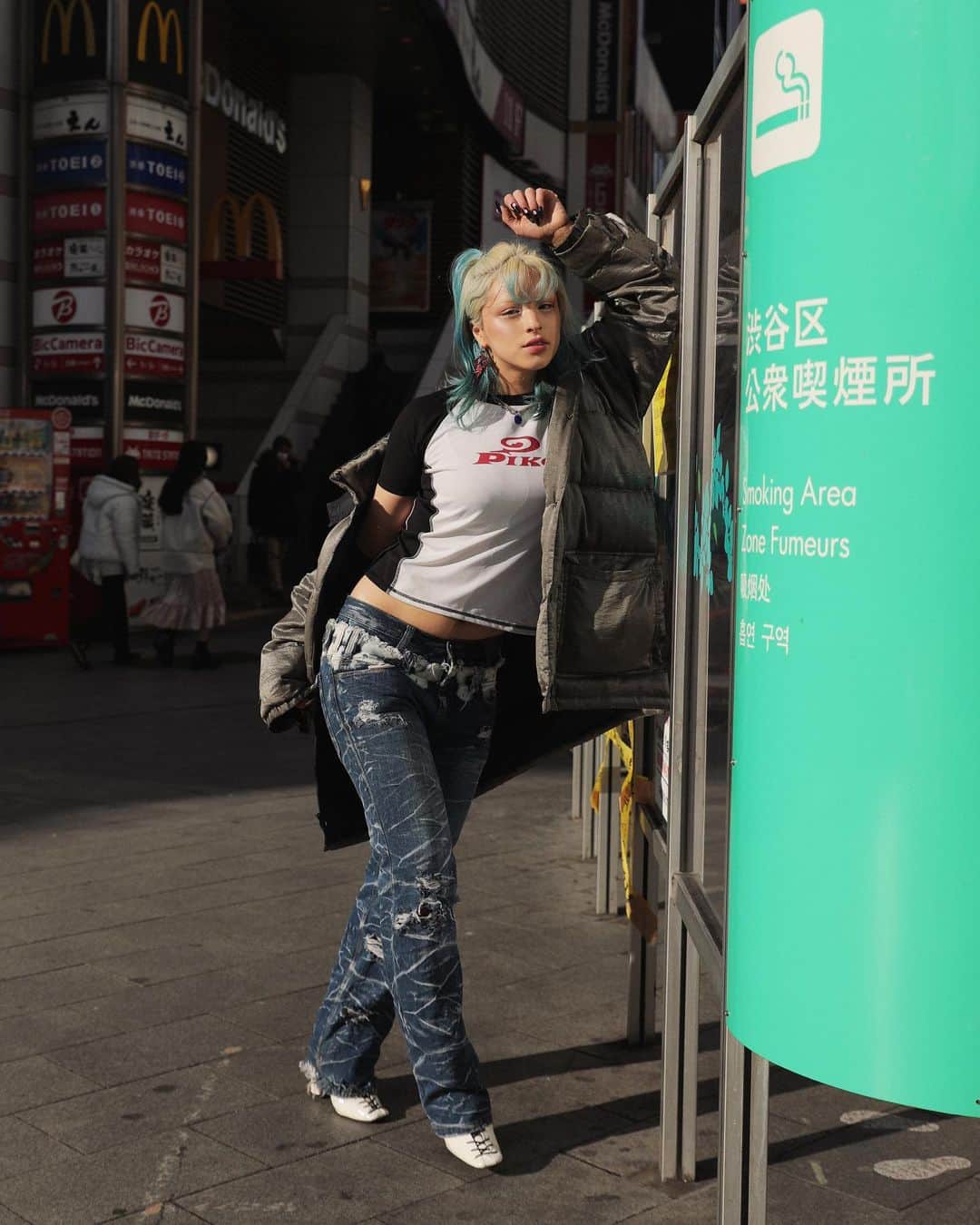 Droptokyoさんのインスタグラム写真 - (DroptokyoInstagram)「TOKYO STREET STYLE Name: @elena_midori_  #streetstyle#droptokyo#tokyo#japan#streetscene#streetfashion#streetwear#streetculture#fashion#ストリートファッション#コーディネート  Photography: @yuri_horie_」3月1日 15時44分 - drop_tokyo