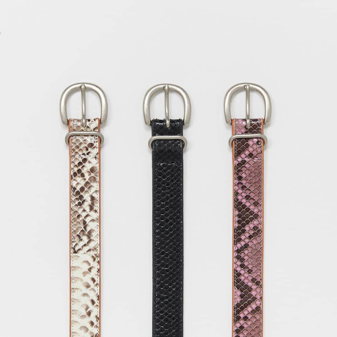 エンダースキーマのインスタグラム：「2021ws(winter/spring) will be at stores from the 6th of Mar.﻿ *flagship stores @sukima_shop and retailers in Japan﻿ ﻿ model: python tanning belt, python tail belt﻿ color: natural python, black python, orchid python﻿ ﻿ #henderscheme #2021ws」