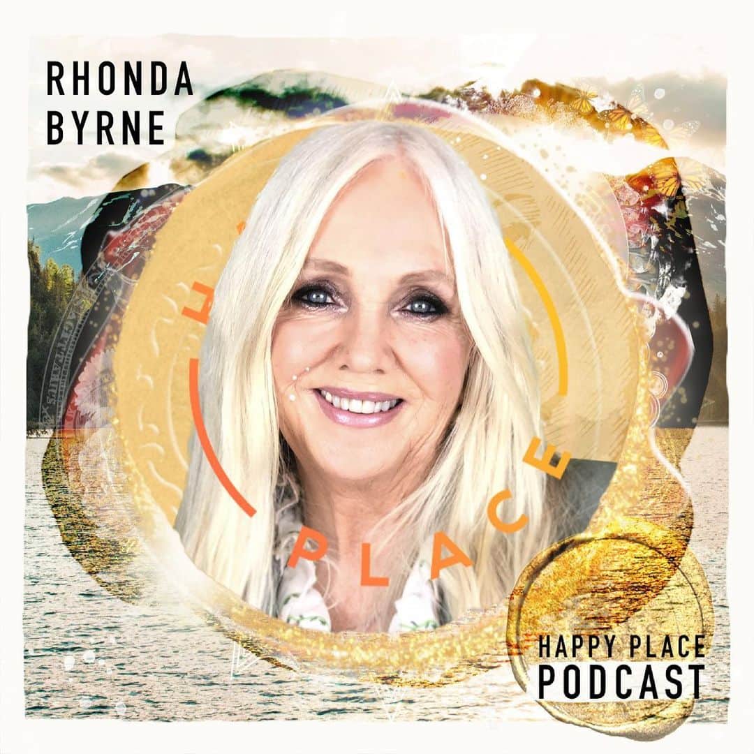 ファーン・コットンのインスタグラム：「This one is GAME CHANGER!  Episode 2 of series 9 of @happyplaceofficial the podcast with @rhondabyrne_thesecret could not have come at a better time. The book The Secret has been read by millions worldwide and has helped so many people so Rhonda has been on my wish list from the start. I recorded this episode on a day where I was feeling flat, over lockdown and shattered from parenting but by the end of the recording my whole mindset had changed. Her infectious positivity and practical advice lifted me from a negative cycle of thoughts I was in and kept me buzzing for days.  In this conversation we talk about the law of attraction, the never ending spirit, and fully embracing all emotions to help move them on.  I think you’ll love this one.  As always I’d love to know your comments below. Enjoy! ⬇️ ❤️」