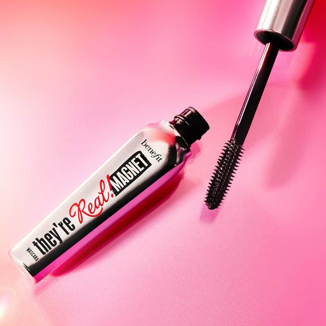 Benefit Cosmetics UKさんのインスタグラム写真 - (Benefit Cosmetics UKInstagram)「Lashes that WOW 👀🧲 They're Real! Magnet mascara pulls it's formula past lash tips for EXTREME length 👏 #theyrerealmagnet」3月1日 16時39分 - benefitcosmeticsuk