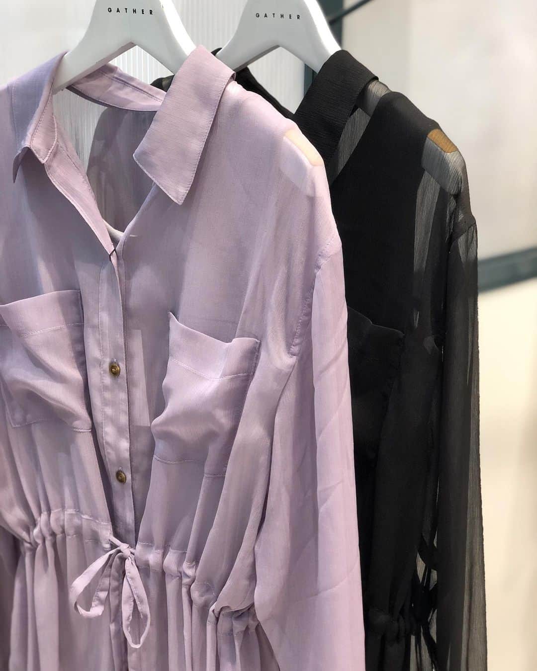 新谷美奈のインスタグラム：「.﻿ ﻿ 💜lilac﻿ 🖤black﻿ ﻿ Nina mew﻿ one-piece ¥27,000+tax﻿ (インナーワンピースとセットです)﻿ ﻿ @ninamew_official#Ninamew#ニーナミュウ#セレクトショップ#selectshop」