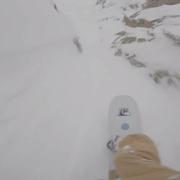 のインスタグラム：「There’s a fine line between sketchy and fun. Here’s @gsiebs, drawing that line in Utah.」