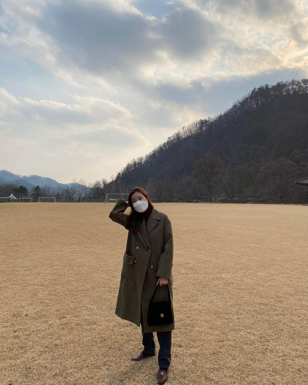 イ・ヘリさんのインスタグラム写真 - (イ・ヘリInstagram)「비 안오던 날 감쟈랑🌤 이제 겨울이 끝나가는 거 같아요」3月1日 17時35分 - dlgofl85