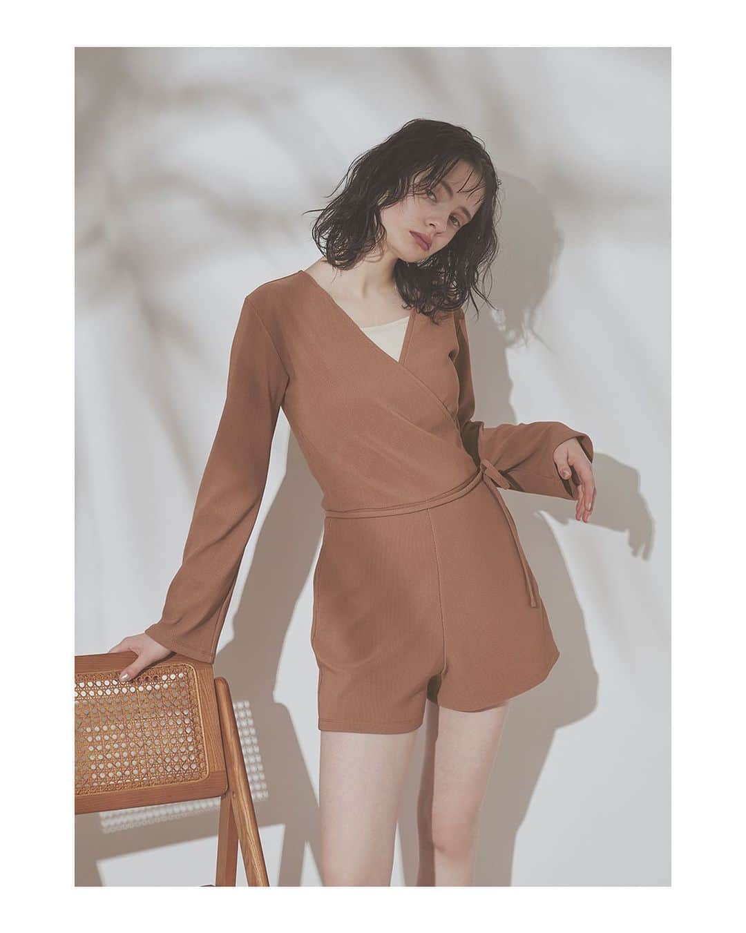 sea_dressのインスタグラム：「// new arrival  　 #カシュクールオールインワン/ラッシュガード 【3color】(DXXM0308)　　　 size : S M L  ☑画像をタップすると商品ページがご覧いただけます。 　 　 #seadress_official #2021ss #SEADRESS #シードレス #onlineshop #swimwear #bikini #プチプラ #ファッション通販 #水着通販 #スイムウェア #リゾートウェア #大人水着 #ビキニ #リゾート #プール #海 #女子旅」