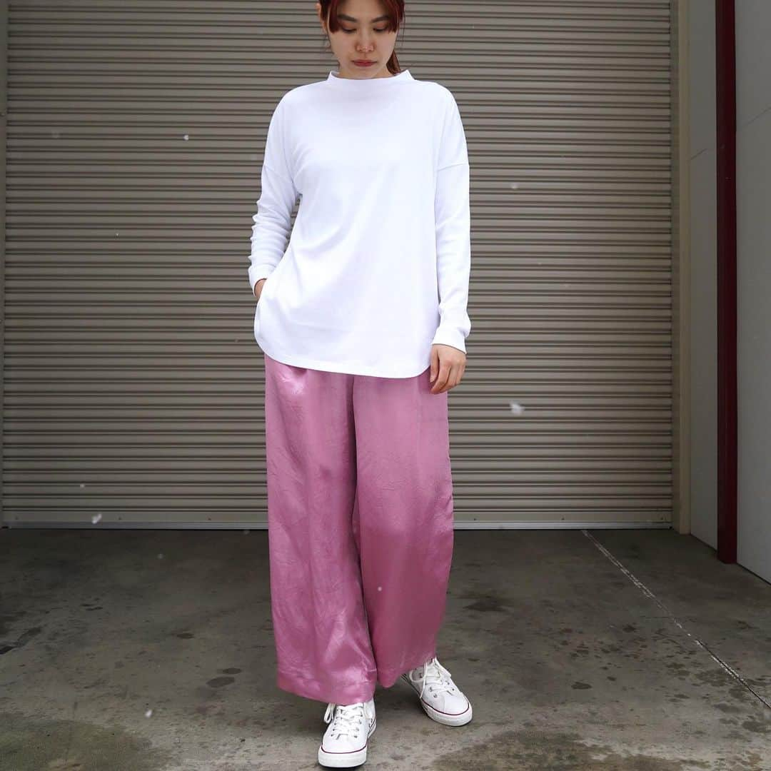 MāWさんのインスタグラム写真 - (MāWInstagram)「. [STYLE] 1st March 2021.   [Bed&Breakfast]  Technorama Rib Big Long Sleeve Tee.   [INSCRIRE] Cupra Washer Easy Pants  -  #bedandbreakfast #inscrire #21ss #mawsapporo #MāW #sapporo #hokkaido」3月1日 17時59分 - maw_sapporo