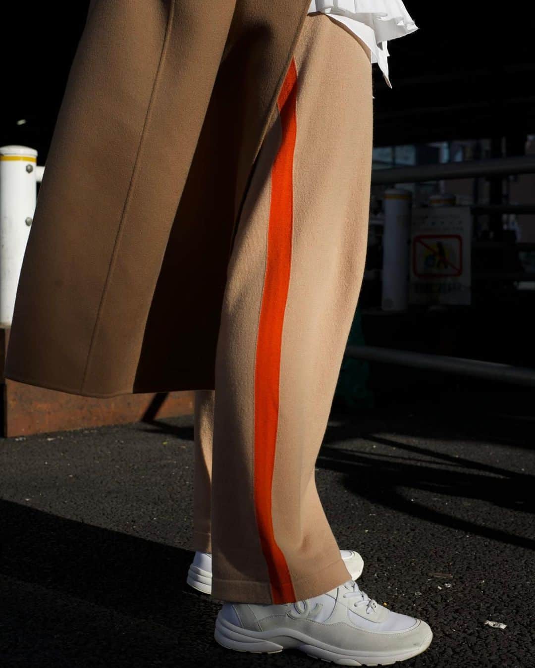 Fashionsnap.comさんのインスタグラム写真 - (Fashionsnap.comInstagram)「【スナップ】 Name: 伊藤友奈 Age: 22 Occupation: モデル  Coat #MaxMara Shirt #ESCADASPORT Pants #ESCADASPORT Shoes #CHANEL Cap #UNIQLO  Photo by @kaho_kikuchi  #スナップ_fs #fashionsnap #fashionsnapwo_women #snap #ファッションスナップ #streetsnap #ストリートスナップ #japan #tokyo #fashion #streetstyle #streetwear #streetscene #ストリートファッション #style #コーディネート #tokyofashion」3月1日 18時12分 - fashionsnapcom