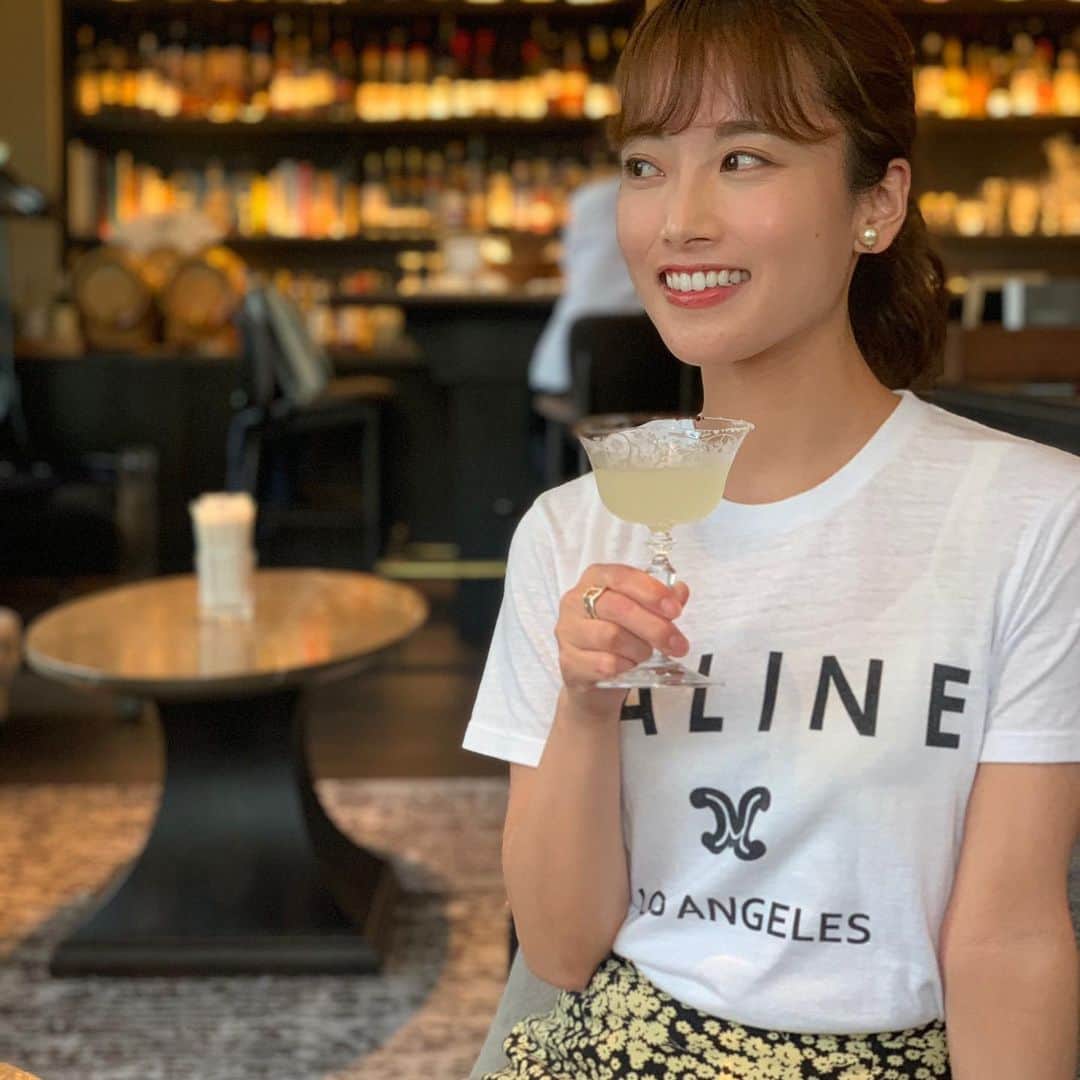 平川彩佳のインスタグラム：「. 今日から3月。 月日が流れるのが早い。 最近、写真撮ってないので 半年前ので失礼いたします。 . 季節感ない。。。」