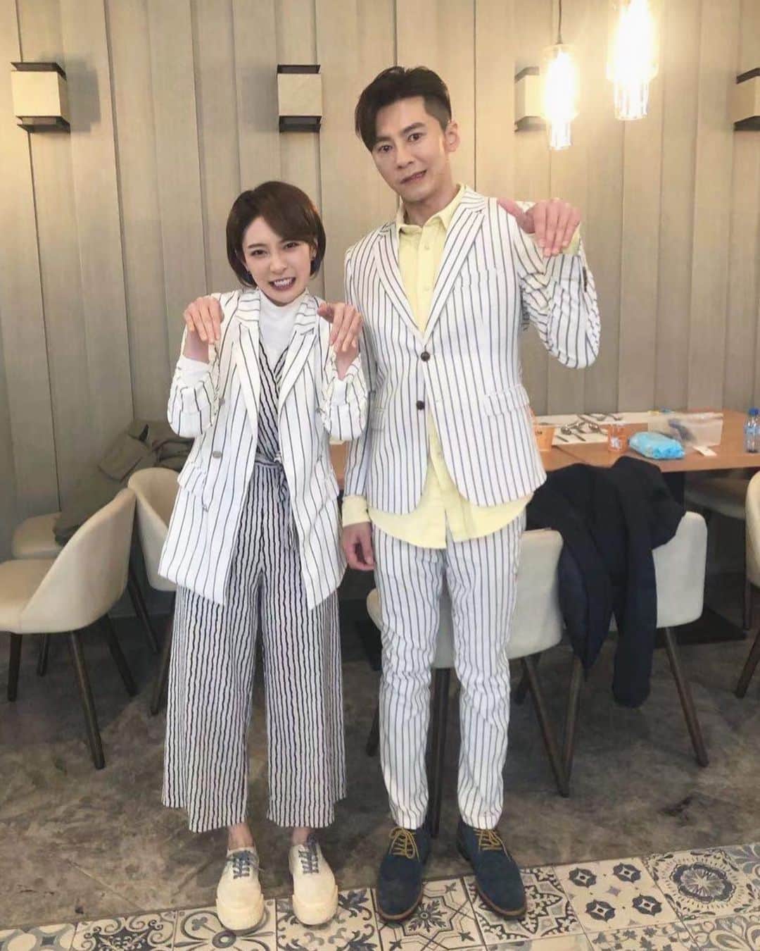 Lego Liのインスタグラム：「廢財闖天關第二季來了❤️❤️❤️ 就是今天晚上8:00👍🏻👍🏻👍🏻  大家趕快看起來吧✌🏻✌🏻✌🏻  #三立華劇 #廢財闖天關✌🏻 #斑馬🦓2人組感謝你🤣🤣🤣」