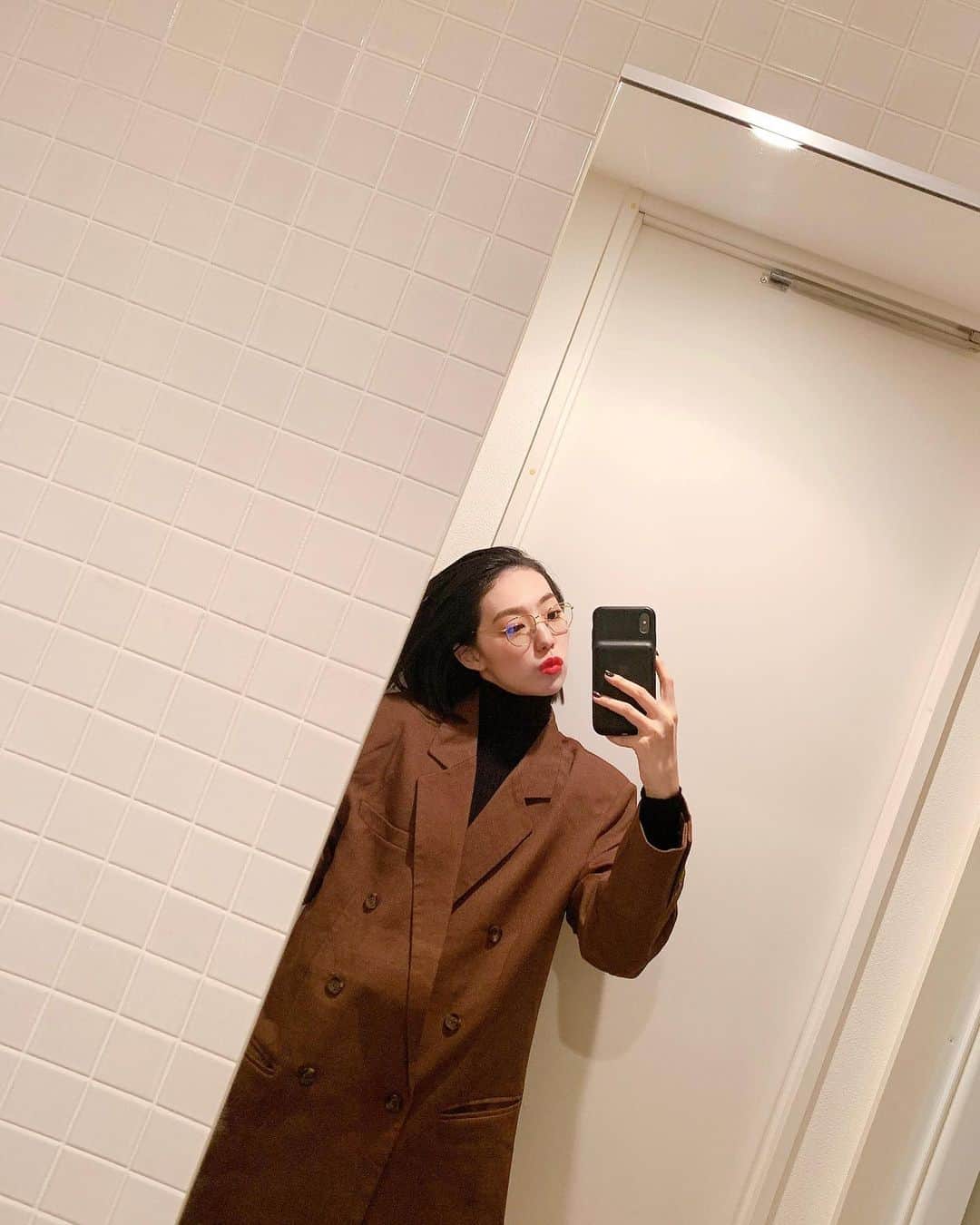 のインスタグラム：「・ 3月も楽しもかー🤎」