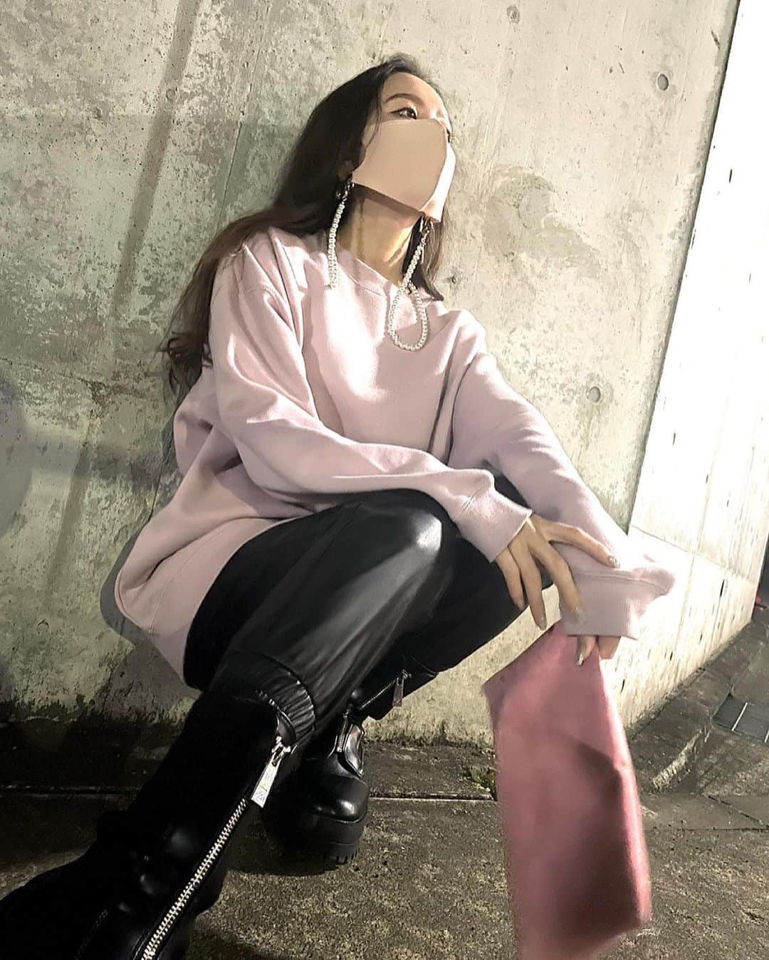 のインスタグラム：「ピンクと黒の コラボレーション𓂃𓈒🥀✯ . #ピンク大好きまん #ピンクメイク #Ncode 🎀💓👙💞👛🌸🌷💕」