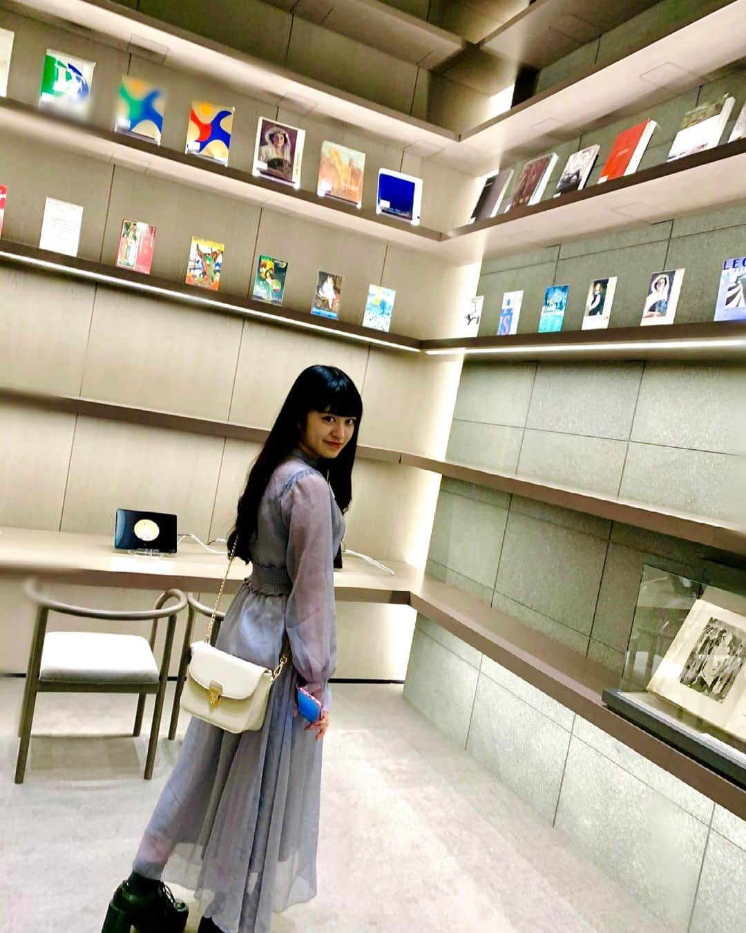 星ゆりかのインスタグラム：「もう3月卒業シーズンですね🌸  3年間あっという間だったなあ💭」