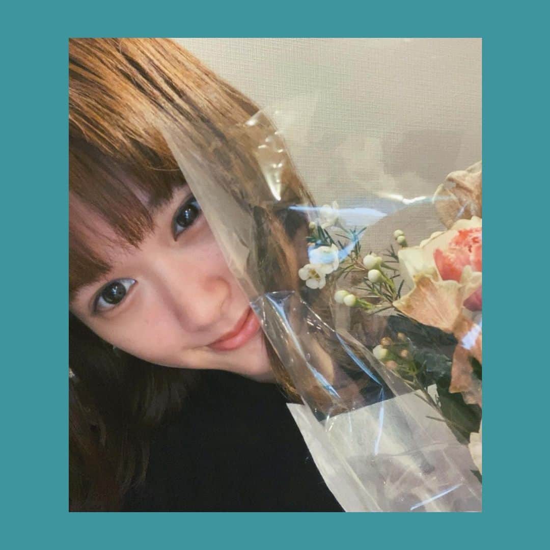 小西桜子さんのインスタグラム写真 - (小西桜子Instagram)「💐 桜の花を入れていただいたみたい。 蕾がひらくのたのしみです。ありがとうございます。  3月ですね。 頑張ってゆきます。」3月1日 23時17分 - sakurako_kns