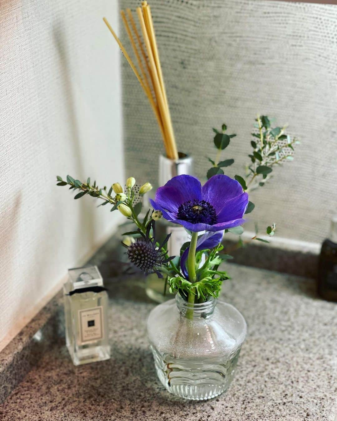 丘山晴己さんのインスタグラム写真 - (丘山晴己Instagram)「３月1日はじまりは、素敵なお花💐シリーズ❤️✨ やっぱりお花っていいでしゅううう❤️❤️❤️✨ そして「ウィンタラジオ📻✨🚀👐」1回目ありがとございました！耳大丈夫でしたか？🤣✨🌈 皆様がゆっくり寝れますように💕✨🌈 オヤぷみいいん🎉🌈✨　#insta」3月1日 23時48分 - haruki_kiyama