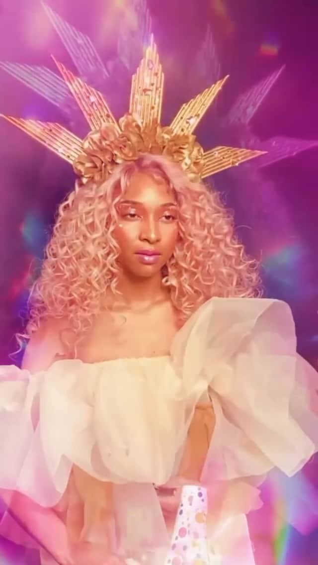 のインスタグラム：「The beauty and energy we inherited from black ancestors will last forever...🌿  #brownskingirls#beyonce#curlyhairbrauty#blasian#blasianbeauty#nigerian#nigeriangirl#afrogirl#afrohairbeauty#additionb」