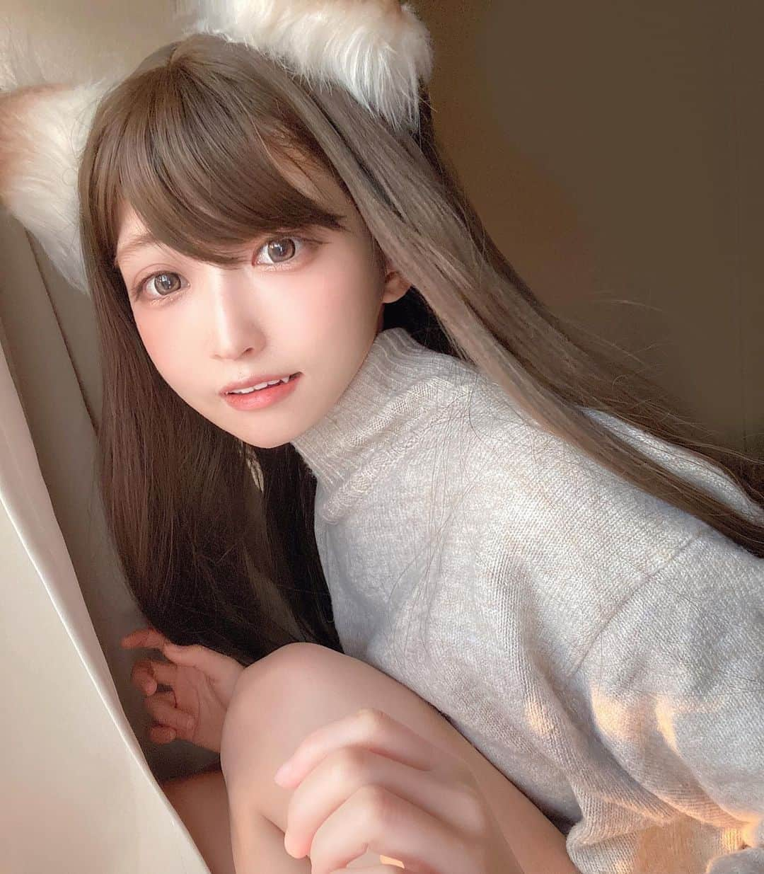 猫田あしゅさんのインスタグラム写真 - (猫田あしゅInstagram)「にゃ🐾 . .  #cosplay #cosplaygirl #cosplayphoto #cosplayer #cosplayphotography #コスプレ #コスプレイヤー #コスプレ女子 #コスプレ撮影 #角色扮演 #角色扮演者  #コスプレイヤー自画撮り部 #selfie #自撮り#cosplayselfie  #猫の日 #猫コスプレ #にゃんにゃんの日」3月2日 12時30分 - nekota_ashu