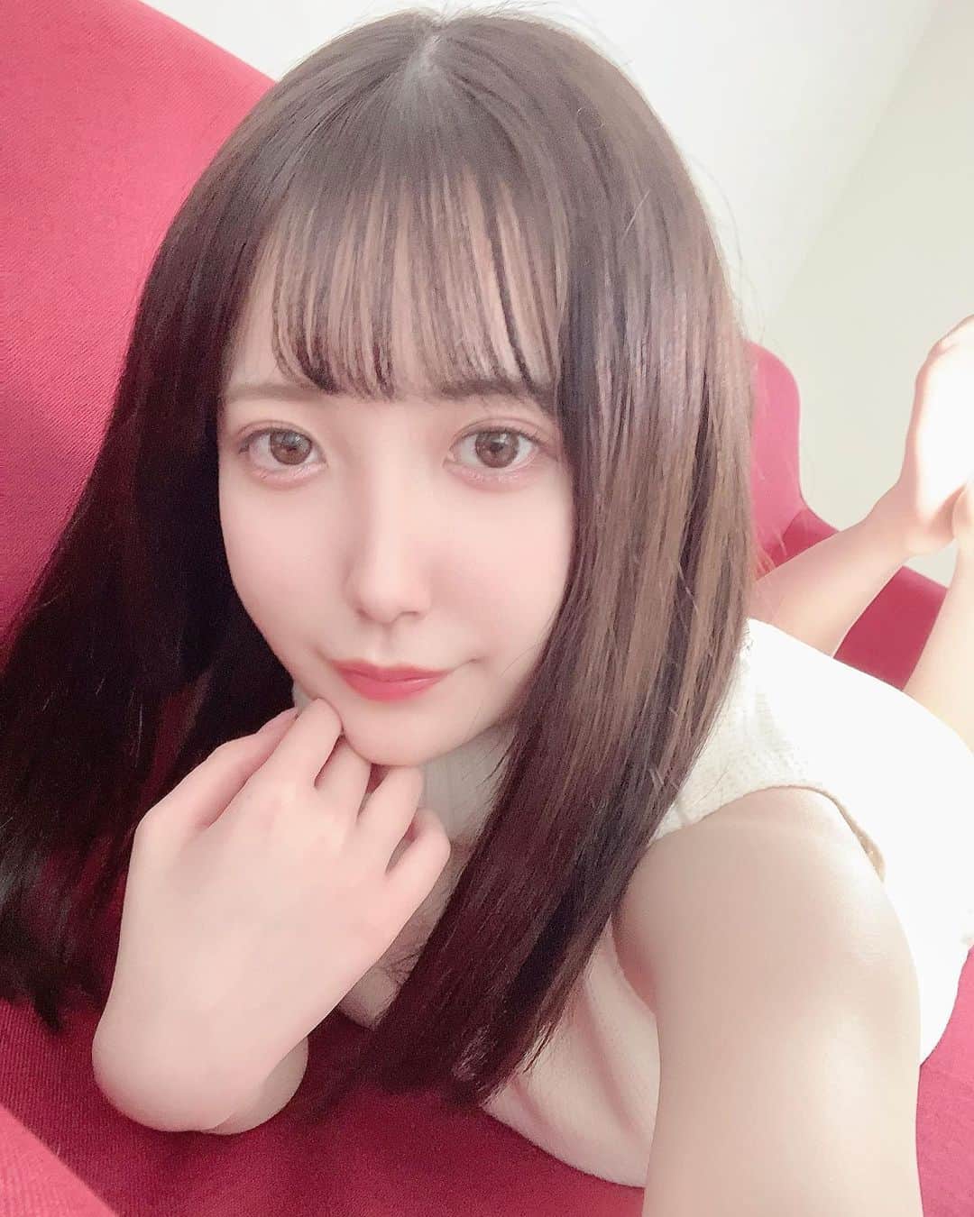 朝田ひまりのインスタグラム：「今日から動画の配信開始です🐰 少し恥ずかしいけど色んな人に見てもらえると嬉しいです🍓 . . #AV女優#SODstar#雰囲気好きな人いいね#1mmでもいいなと思ったらいいね」
