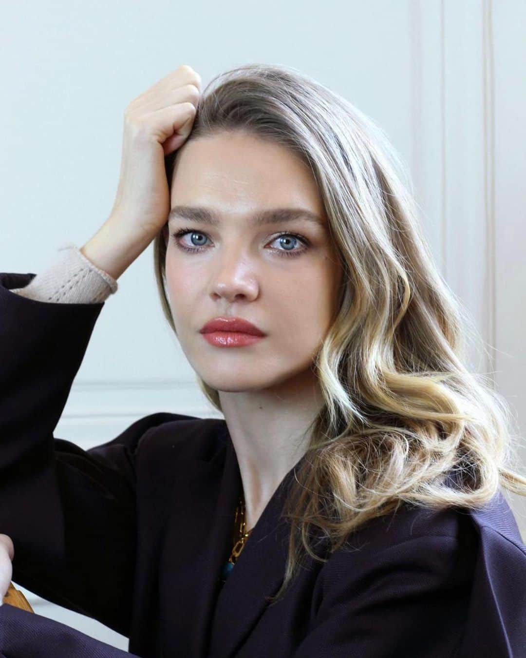 ナタリア・ヴォディアノヴァのインスタグラム：「Instagram can feel as a monologue sometimes. 🙊 Should we try a dialogue instead?🗣 Ask me about my new role at @unfpa and why female health is so important 🚺 I am sure you have questions. Am I right?👐  Инстаграмчик иногда превращаются в монолог🤭 Мне кажется, диалог все-таки лучше, правда? 🤗👐 Жду от вас вопросы - про мою новую позицию в @unfpa и вообще про женское здоровье в целом👩‍🦰🧑🏻‍🦰👩‍🦱 уверена,  у вас есть что спросить」