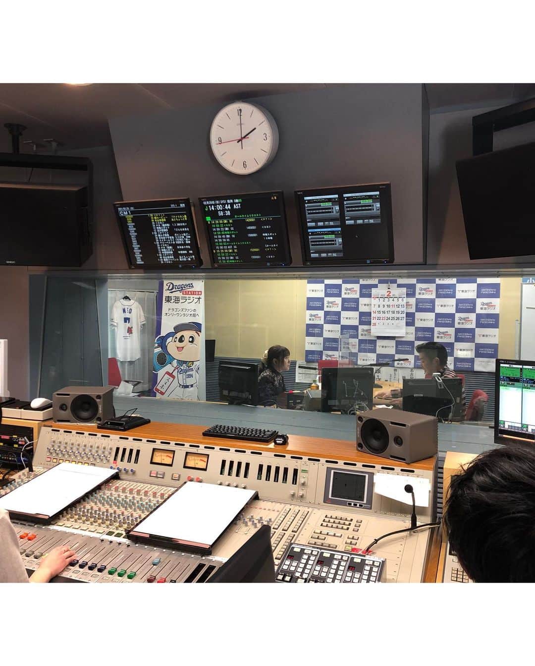 大場美奈さんのインスタグラム写真 - (大場美奈Instagram)「👱🏻‍♀️ 3時間生放送のラジオは緊張したけど楽しかったです。 いつかラジオ番組やれたらいいな。」3月3日 0時15分 - obamina__43